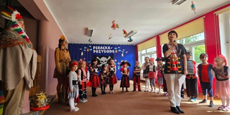 Powiększ grafikę: piracka-przygoda-616870.jpg