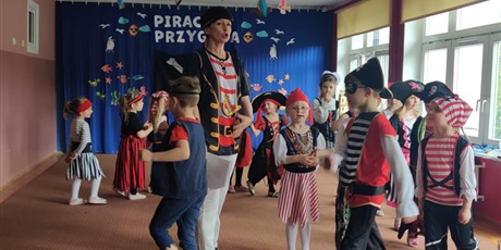 Powiększ grafikę: piracka-przygoda-616872.jpg