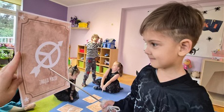 Powiększ grafikę: ANDRZEJKOWE WRÓŻBY