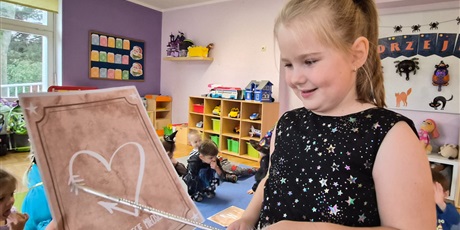 Powiększ grafikę: ANDRZEJKOWE WRÓŻBY