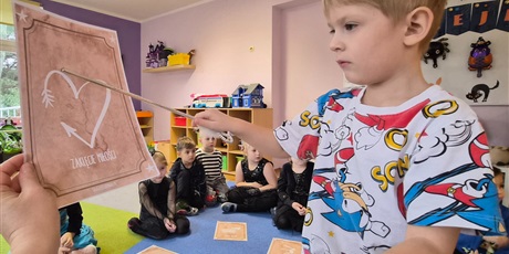 Powiększ grafikę: ANDRZEJKOWE WRÓŻBY