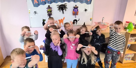 Powiększ grafikę: ANDRZEJKOWE WRÓŻBY