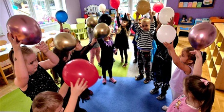 Powiększ grafikę: ANDRZEJKOWE WRÓŻBY