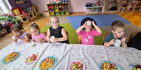 Powiększ grafikę: ANDRZEJKOWE WRÓŻBY