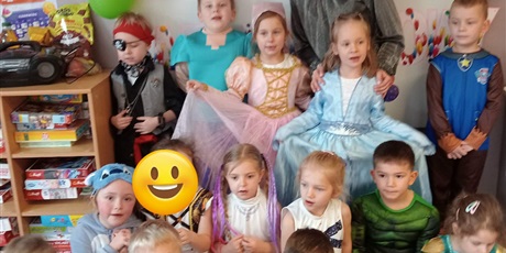 Powiększ grafikę: BAL KARNAWAŁOWY