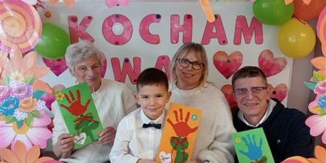 Powiększ grafikę: DZIEŃ BABCI I DZIADKA