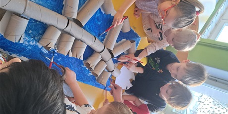 Powiększ grafikę: DZIEŃ DINOZAURA