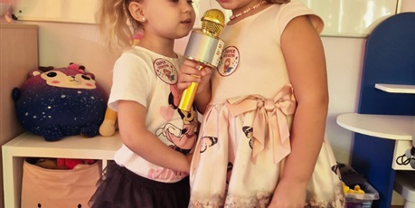 Powiększ grafikę: DZIEŃ DZIEWCZYNEK