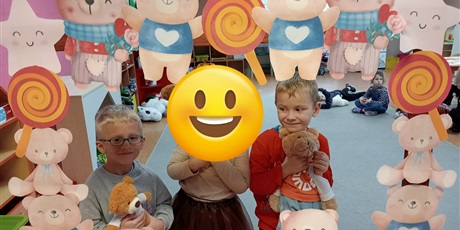 Powiększ grafikę: DZIEŃ PLUSZOWEGO MISIA