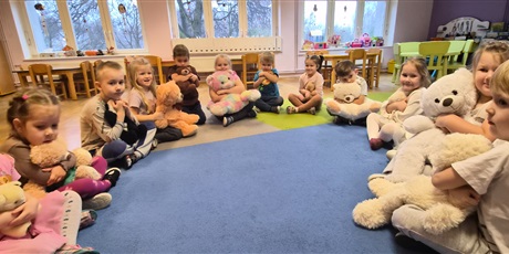 Powiększ grafikę: DZIEŃ PLUSZOWEGO MISIA