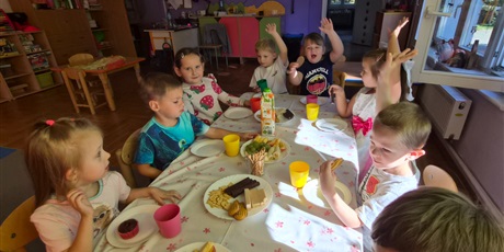 Powiększ grafikę: DZIEŃ PRZEDSZKOLAKA