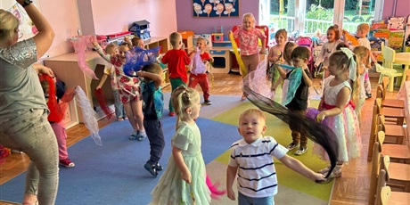 Powiększ grafikę: DZIEŃ PRZEDSZKOLAKA