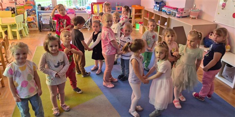 Powiększ grafikę: DZIEŃ PRZEDSZKOLAKA