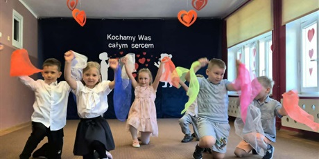 Powiększ grafikę: DZIEŃ RODZINY