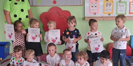 Powiększ grafikę: Pierwsze dni Biedronek w przedszkolu