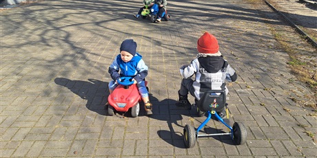 Powiększ grafikę: Wiosenne wyścigi Biedronek