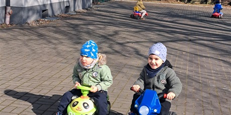 Powiększ grafikę: Wiosenne wyścigi Biedronek